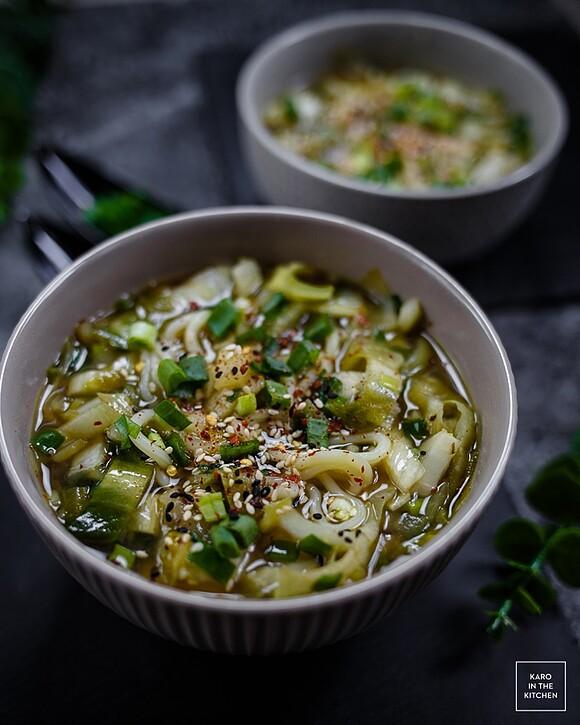 Miso ramen z cykorią czosnkiem i imbirem