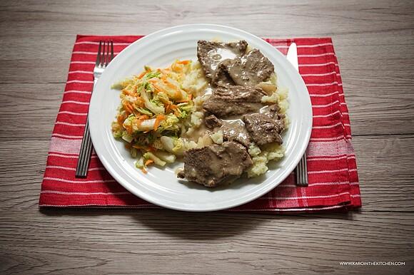 Klasyczne bitki wołowe w sosie chrzanowym