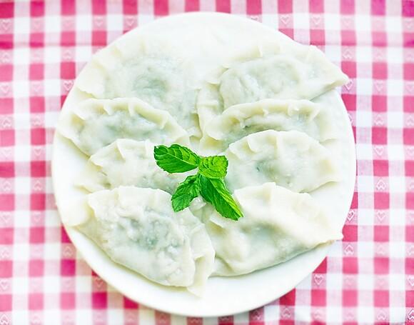 Pierogi z fasolą i miętą