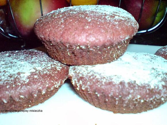 Muffinki z burakami i czekoladą