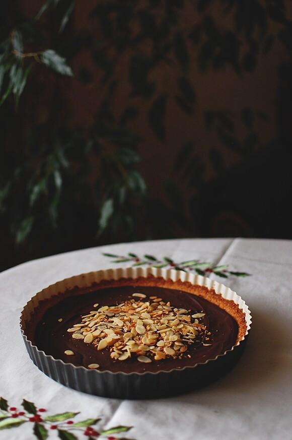 Tarta migdałowo-kokosowa z czekoladą bez glutenu