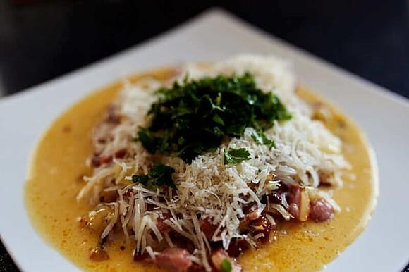 Makaron keto carbonara na konjacu