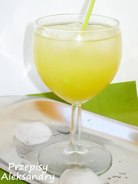 Domowa lemoniada z kiwi