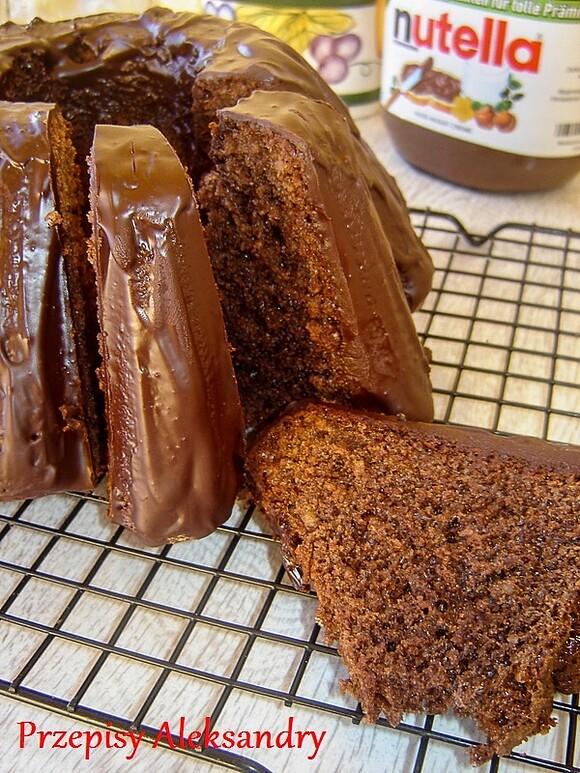 Babka czekoladowo-orzechowa z nutellą