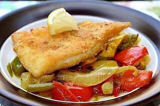 Smażony halibut z warzywami curry
