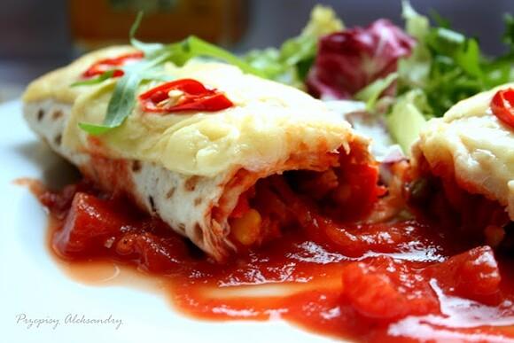 Enchiladas z kurczakiem i fasolą