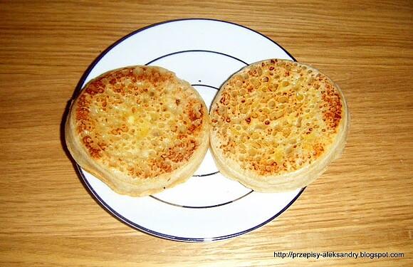 Crumpet domowy - Angielska przekąska na śniadanie