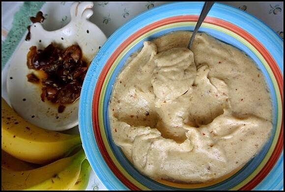Wegańskie lody bananowe karmelowe – niebo