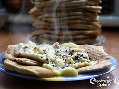 Wegańskie pancakes z bananami bez cukru
