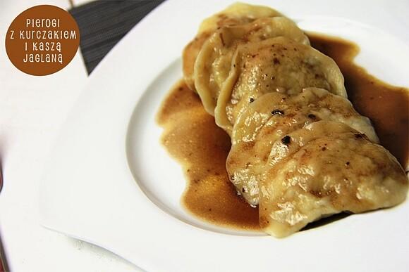 Pierogi z kurczakiem i kaszą jaglaną