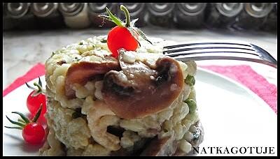 Risotto z kurczakiem i pieczarkami na białym winie
