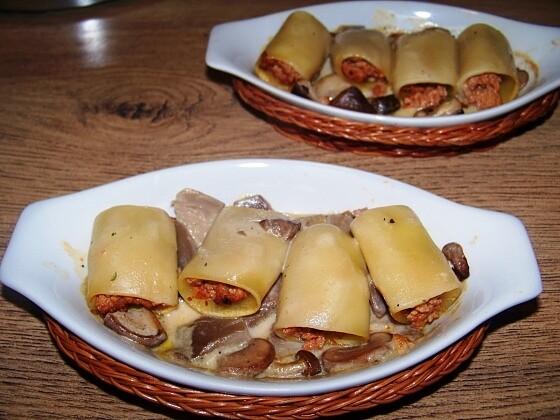 Paccheri z sosem grzybowym