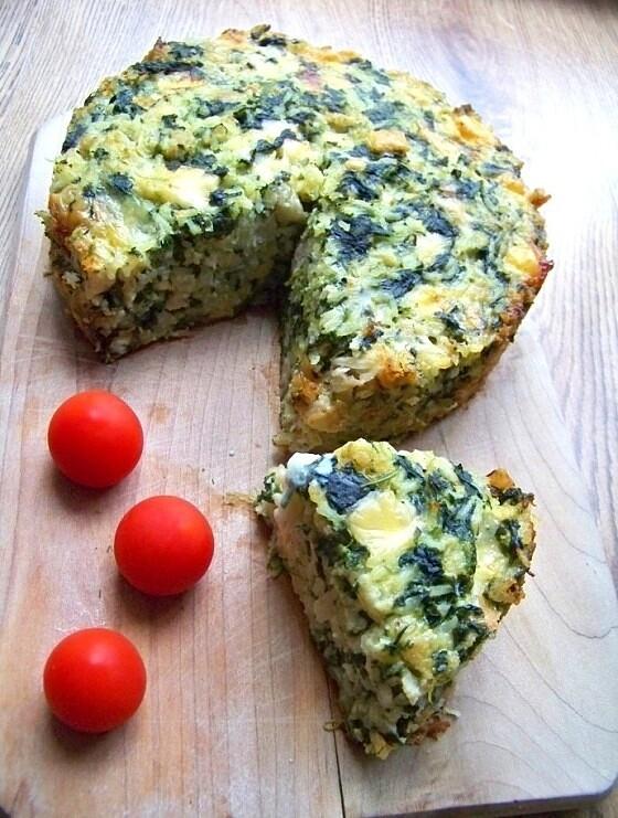 Tort warzywny z mozzarellą i szpinakiem