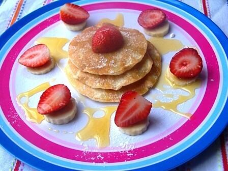 American pancakes z syropem klonowym