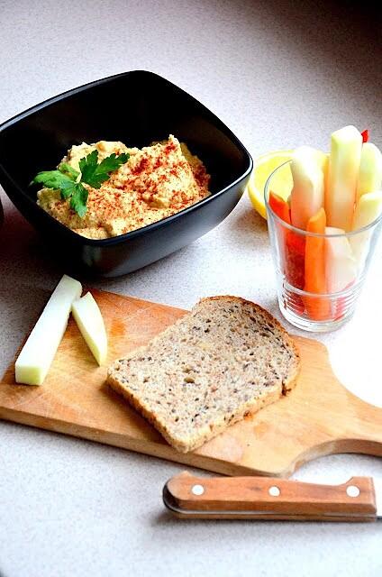 Prosty hummus