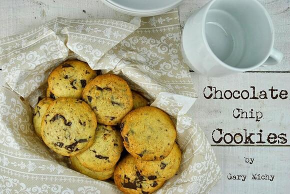 Ciasteczka chocolate chip z przepisu na amerykańskie cookies