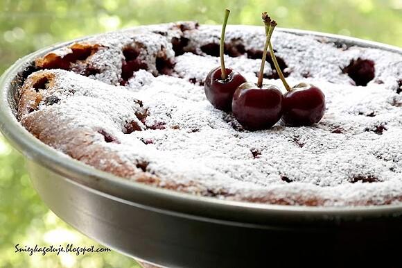 Clafoutis z wiśniami