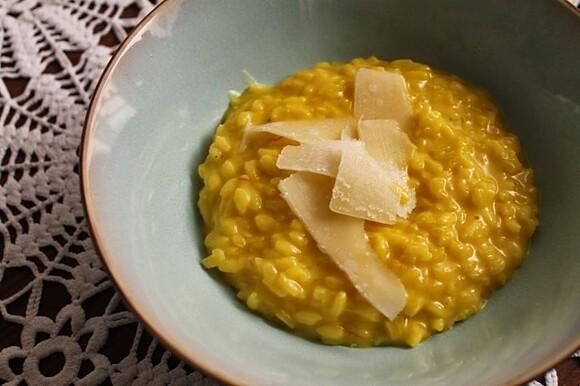 Risotto szafranowe Nigelli Lawson