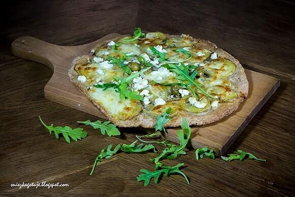 Pizza bianca z ziemniakami
