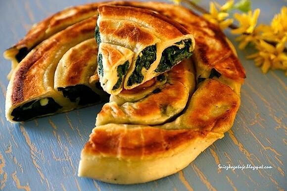 Burek ze szpinakiem