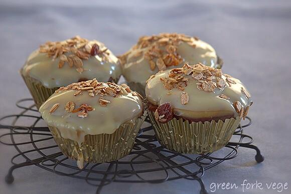 Muffiny mandarynkowe z nadzieniem marcepanowym