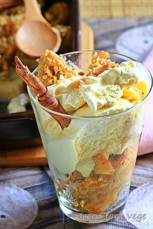 Lody kokosowe z zapiekanymi bananami