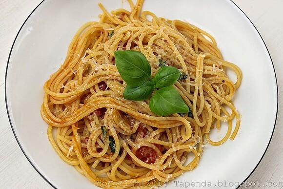 Klasyczne spaghetti z bazylią