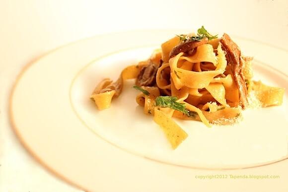 Tagliatelle z prawdziwkami w sosie