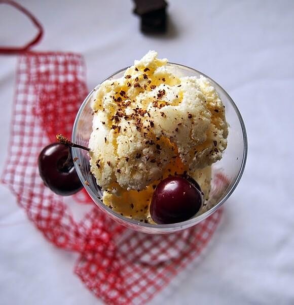 Domowe lody waniliowe bez maszynki