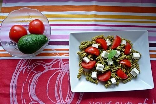 Zielone pesto z rukoli i bazylii na szybki obiad