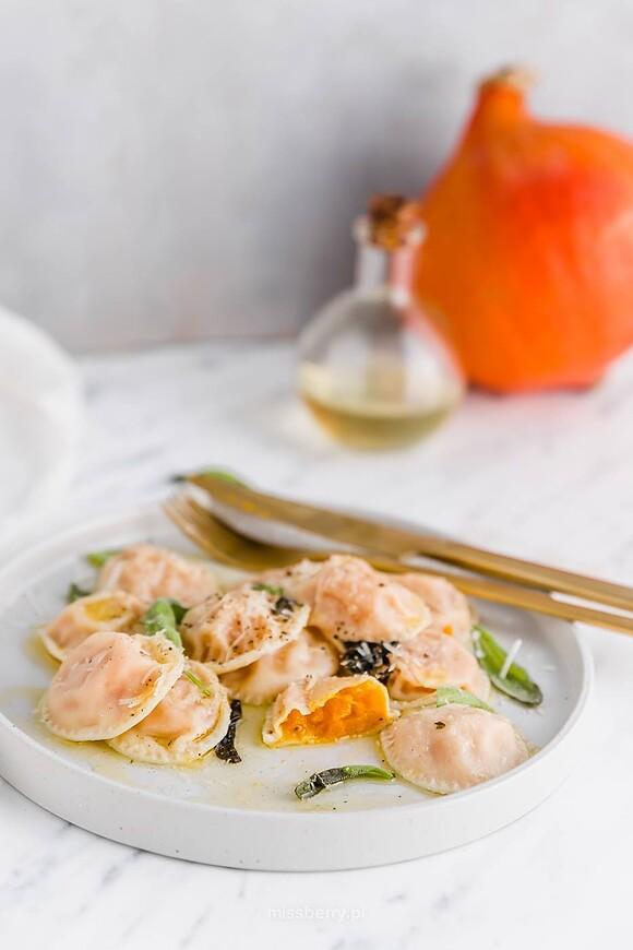 Pierożki z dynią i szałwią