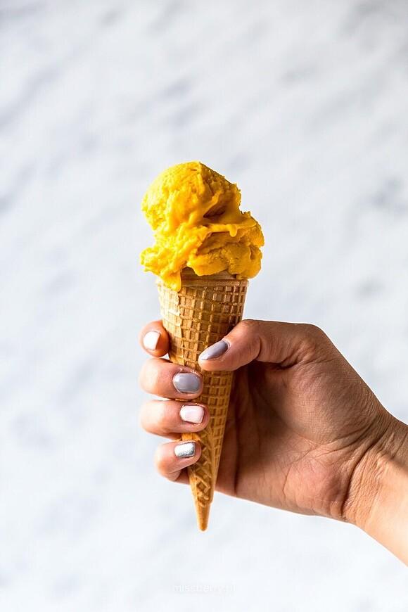 Lody mango z kremówką i sokiem z limonki