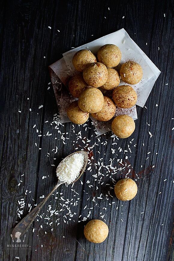 Zdrowe orzechowe kuleczki bez pieczenia
