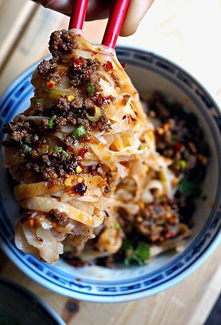 Dandan noodles z Syczuanu - domowy chiński makaron