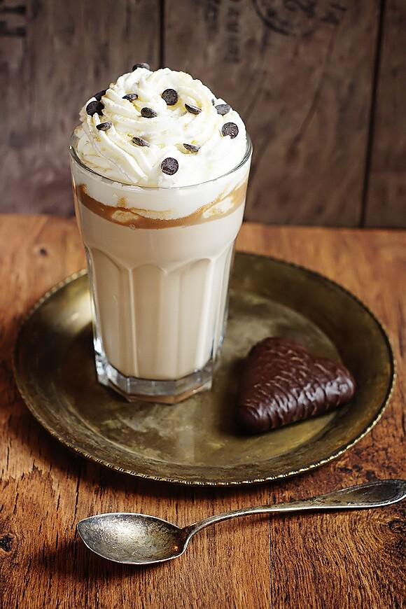 Czekoladowe frappuccino z domowej kawiarni