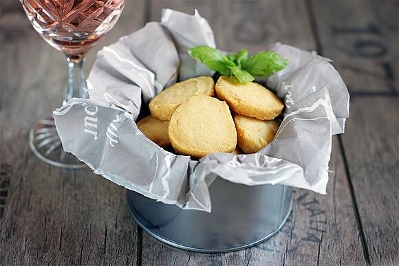 Parmezanowe ciasteczka Nigelli Lawson