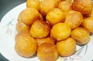 Kuleczki ziemniaczane z mozzarellą, szybka i smaczna przekąska