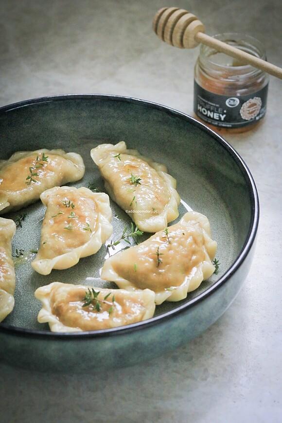Pierogi z kaszą i grzybami