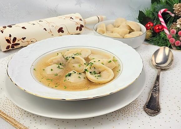 Rosół z pierożkami drobiowymi