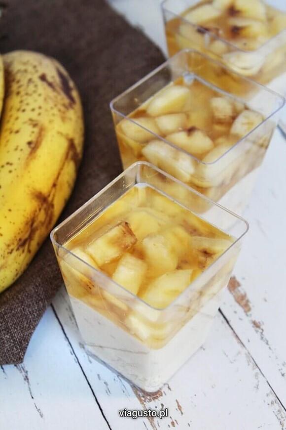Deser bananowy na zimno z galaretką