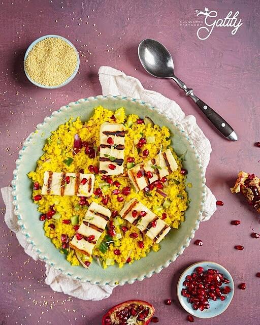 Sałatka z kuskusem i halloumi