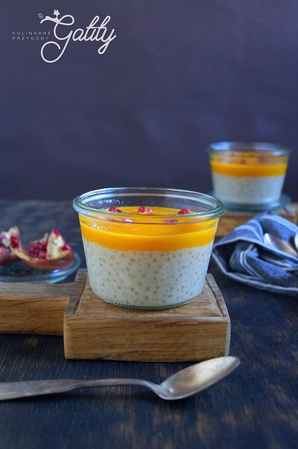 Kokosowy pudding z tapioką i mango