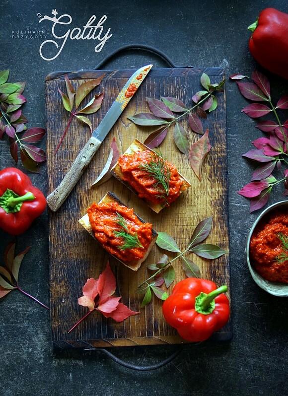 Pasta paprykowa dla leniwych