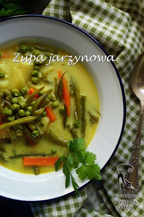 Zupa jarzynowa z groszkiem zielonym