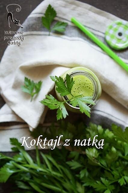 Koktajl ananasowy z pietruszką