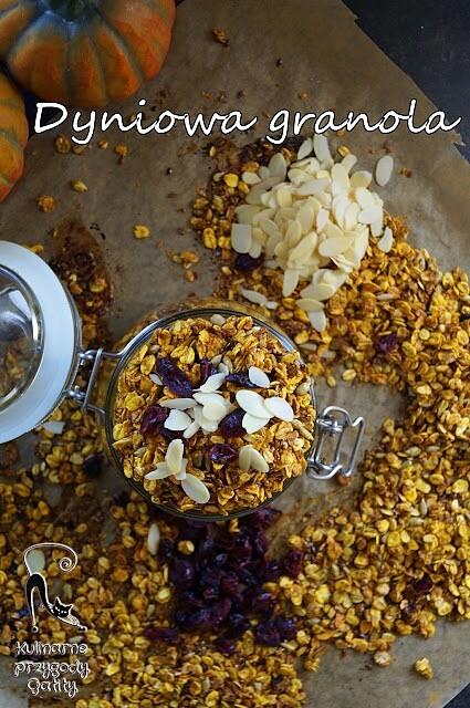 Domowa granola dyniowa z puree z dyni