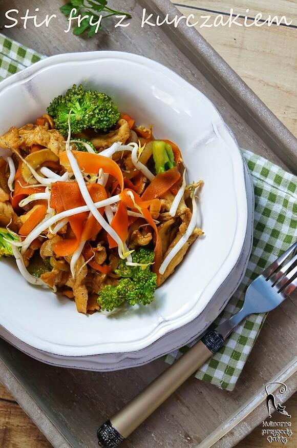 Stir fry z kurczakiem na szybki obiad