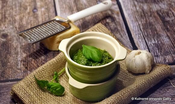 Pesto bazyliowe