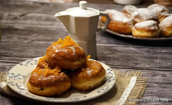 Pączki z konfiturą pomarańczową
