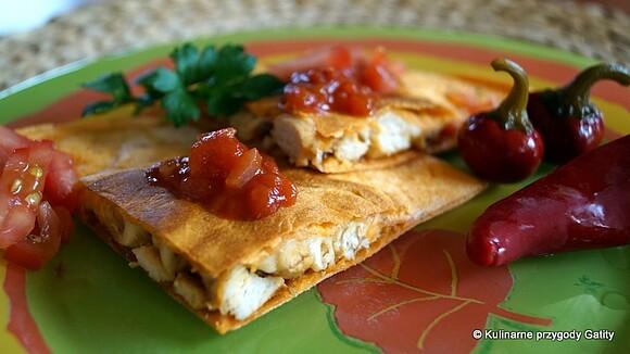 Quesadillas z kurczakiem i serem